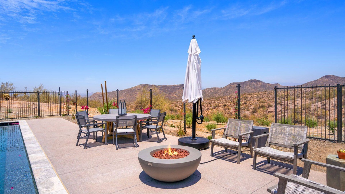 Fort McDowell House | Paradise Canyon-Pool-Spa-Putting Green-Bocce ball - Estate 3