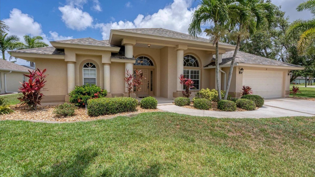 White Marsh House | Paradise Found - 17 Medalist Circle