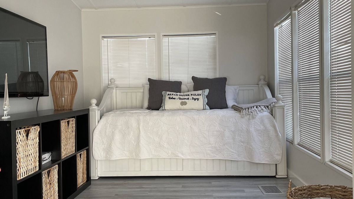 Layton House | Paradise Found