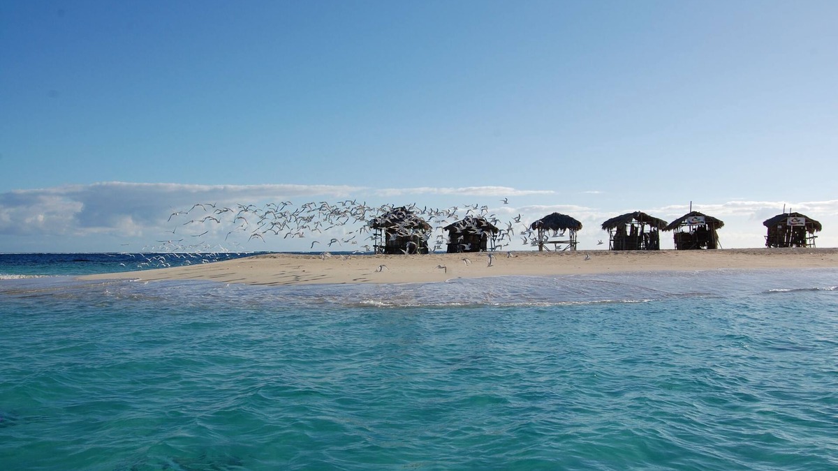 Punta Rucia Hotel | Paradise Island Beach Resort