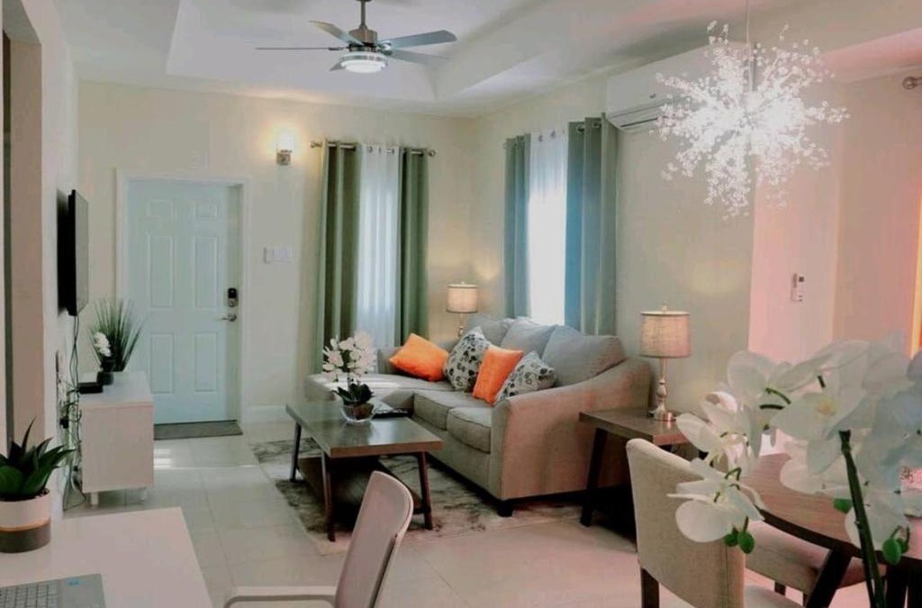 Lucea House | Paradise Oasis at Oceanpointe - pool and free parking