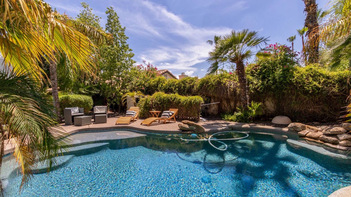 Buenavante House | Paradise Oasis in Scottsdale - Heated Pool & Spa!