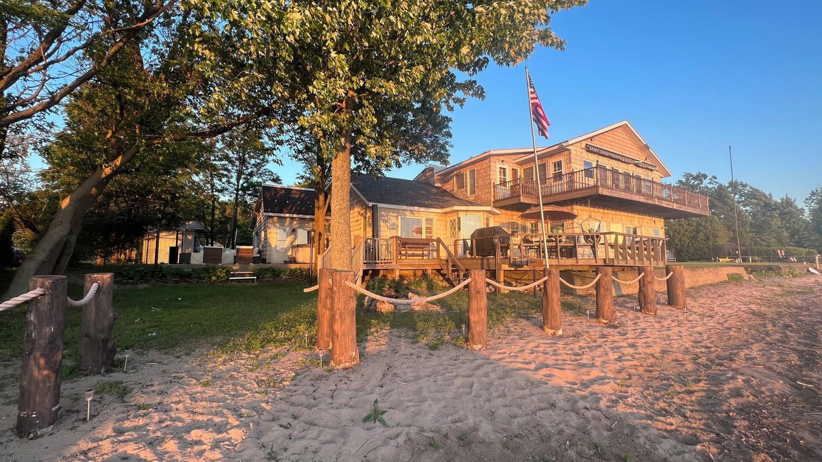 Blossvale House | Paradise on the Beach
