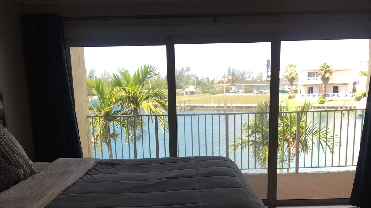 Bahamia West Condo | Paradise On The Water!