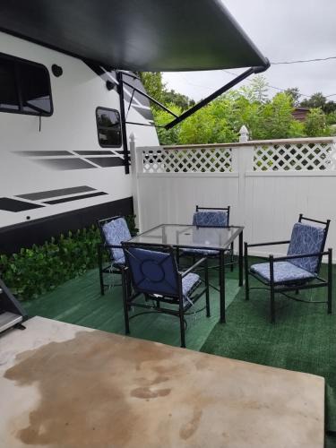 Tampa Apartment | Paradise