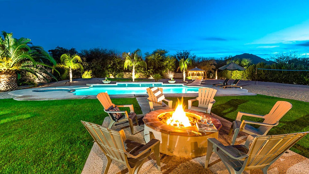 Paradise Valley Villa | Paradise Valley by AvantStay | Expansive Oasis w/Putting Green, Pool & Mtn Views