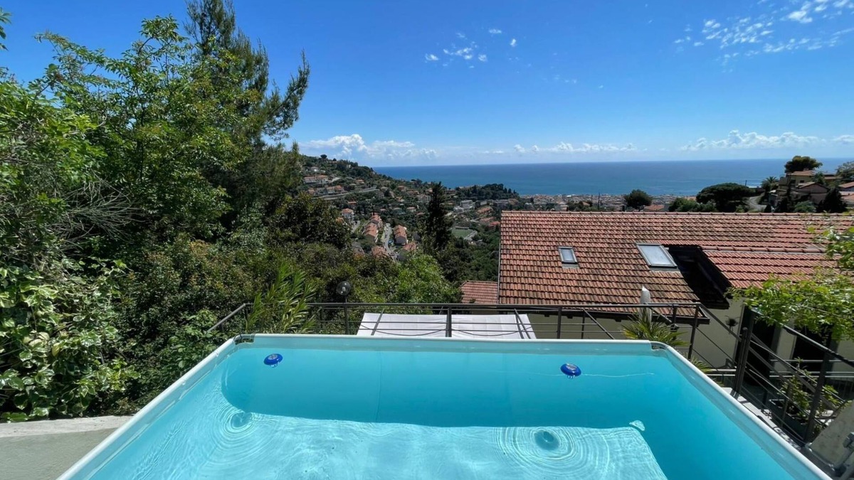Alassio Apartment | Paradise View by Interhome