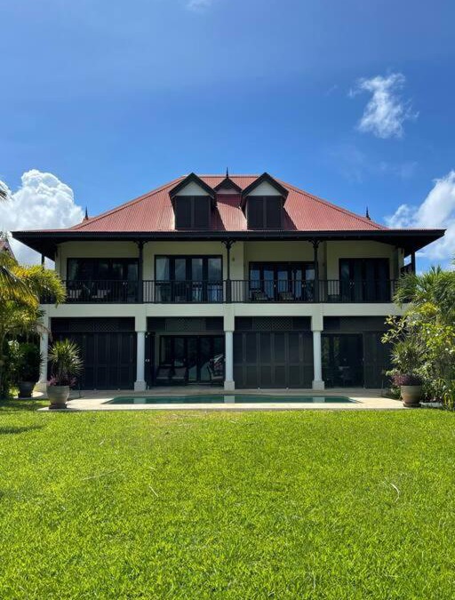Mahe Island Villa | Paradise Villa Eden Island