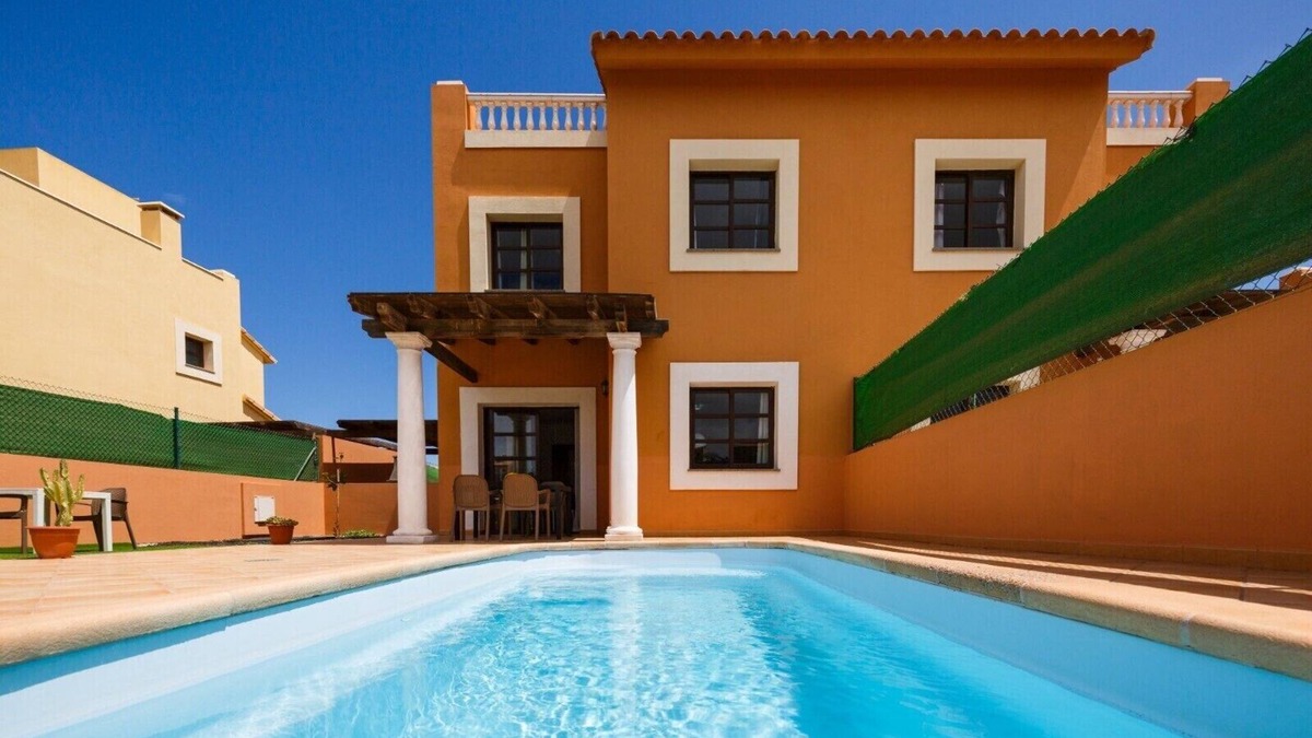 Geafond House | Paradise Villa I 3 bedrooms I BBQ I Private pool I Family and friends