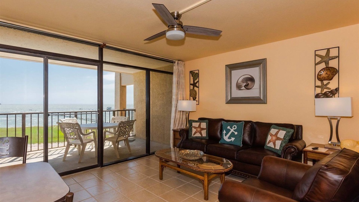 Rockport House | Paradise | Waterfront Comfort at Laguna Reef 411