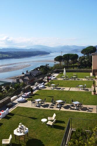 Figueras (Castropol) Hotel | Parador de Ribadeo