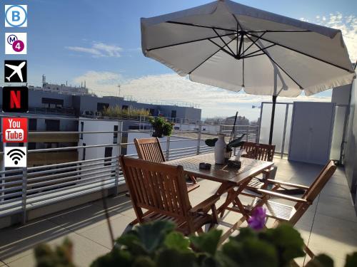 Bagneux Apartment | Parc EXPO prte d'orléans ORLY CDG Terrasse parking