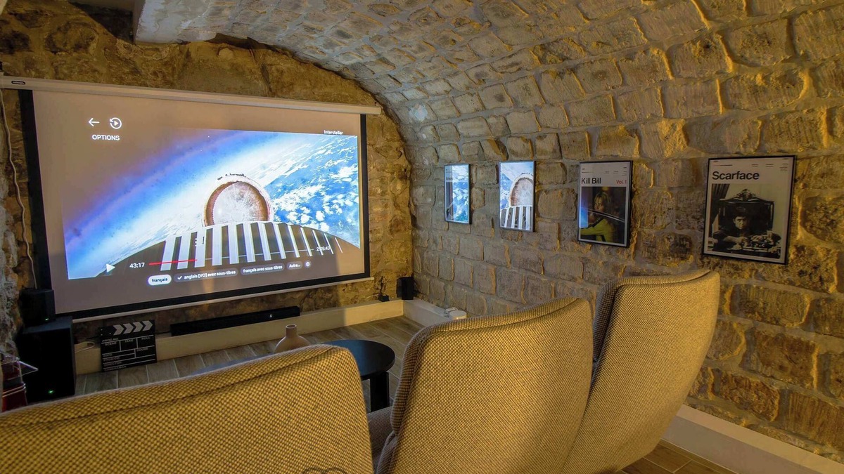 Quartier de la Porte-Saint-Denis Apartment | Paris Hideaway: Private Cinema – GetHosted