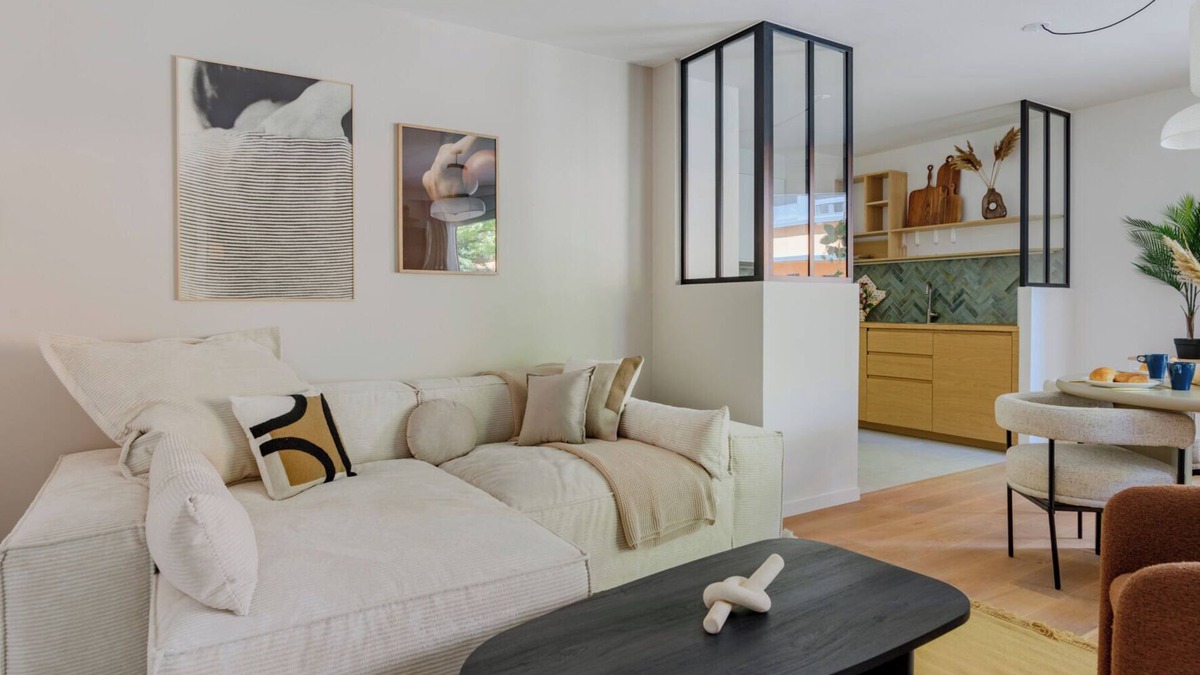 Suresnes Apartment | Paris West Elegant residence