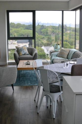Greater Johannesburg Metropolitan Area Apartment | Park Central Residence - Building with Generator