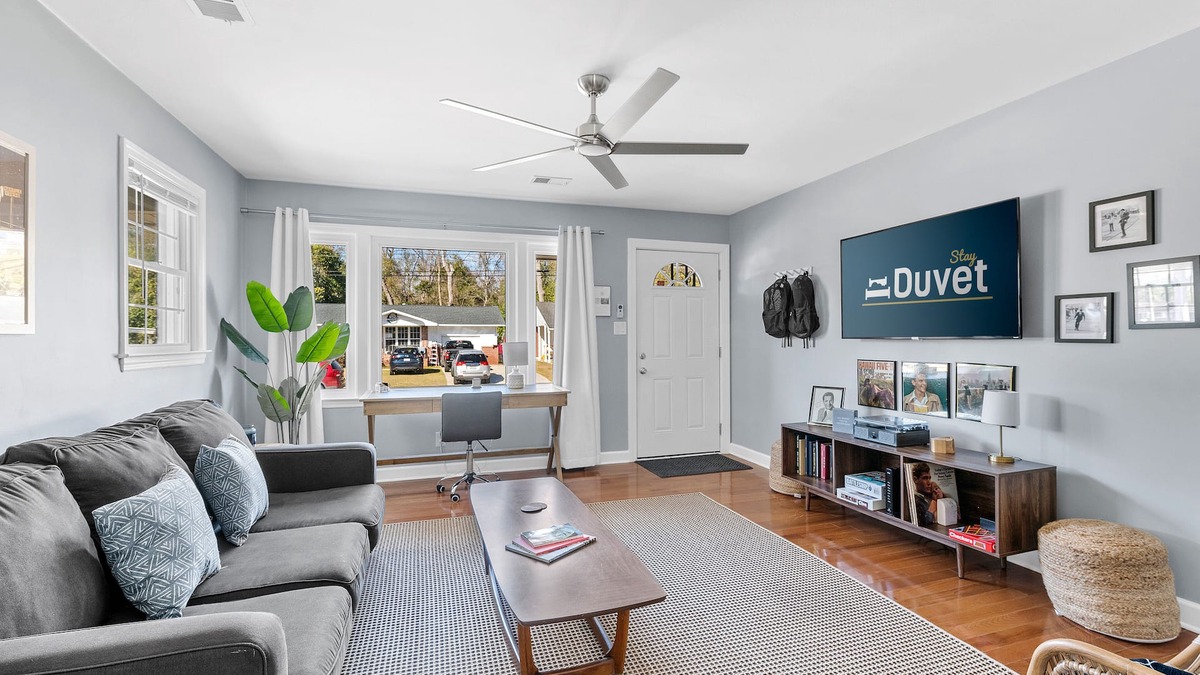 North Charleston House | Park Circle Oasis | HotTub & Record Player