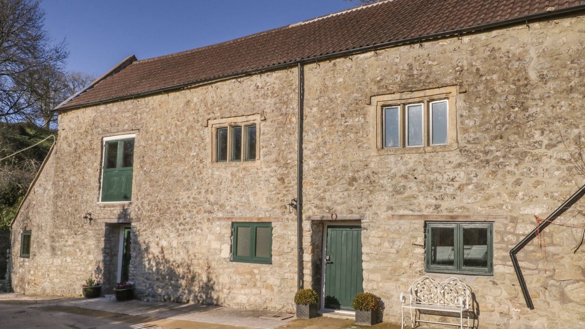 East Horrington Other | PARK FARM BARN, pet friendly, with open fire in Shepton Mallet
