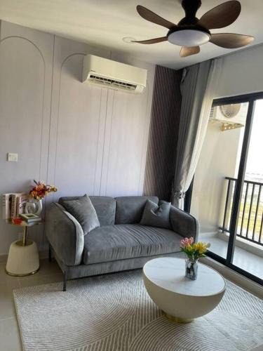 Ruessei Kaev Apartment | Park Land Condo TK