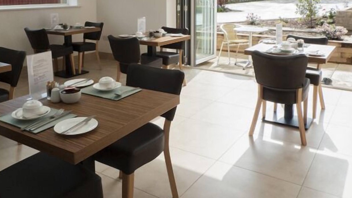 Rushmoor District House | Park Lodge Guest House