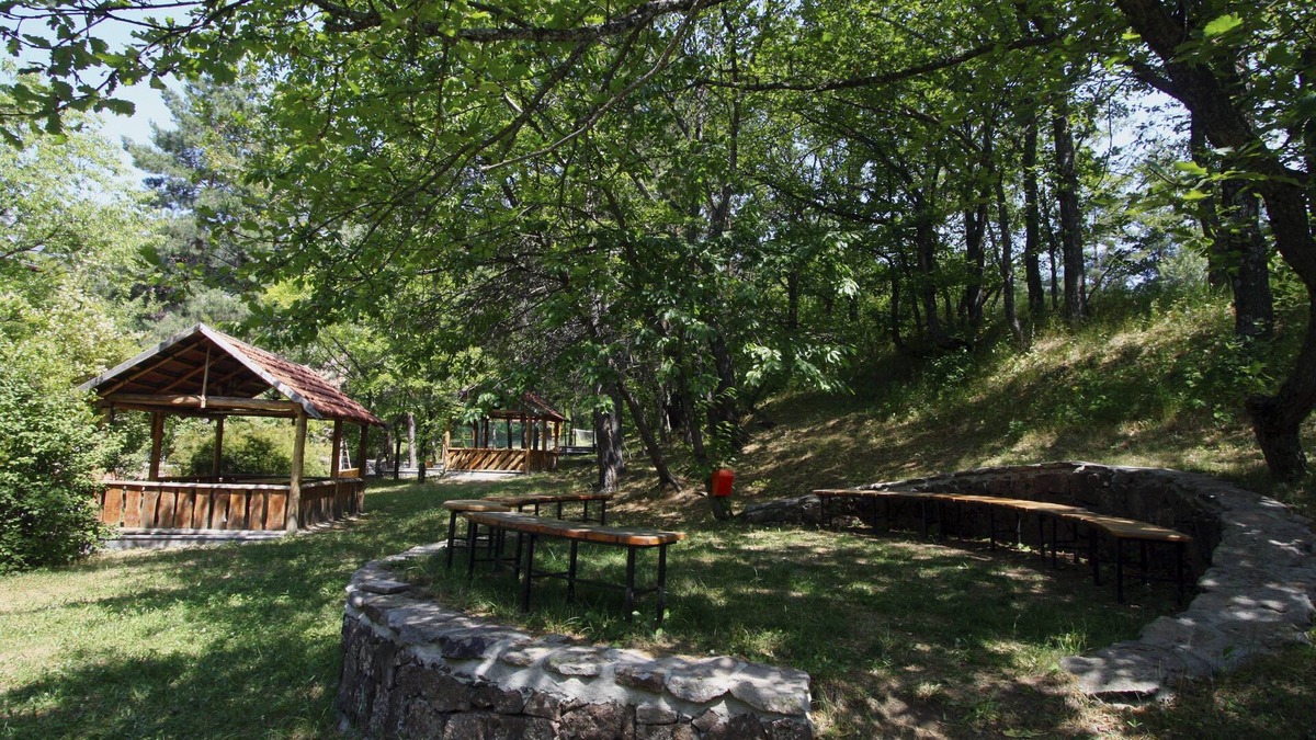 Arzakan Hotel | Park Resort Aghveran