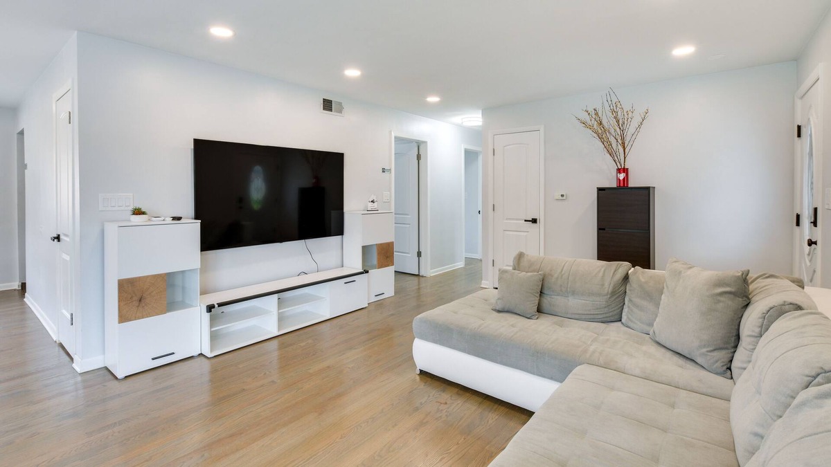 Park Ridge House | Park Ridge Vacation Rental: 17 Mi to Chicago