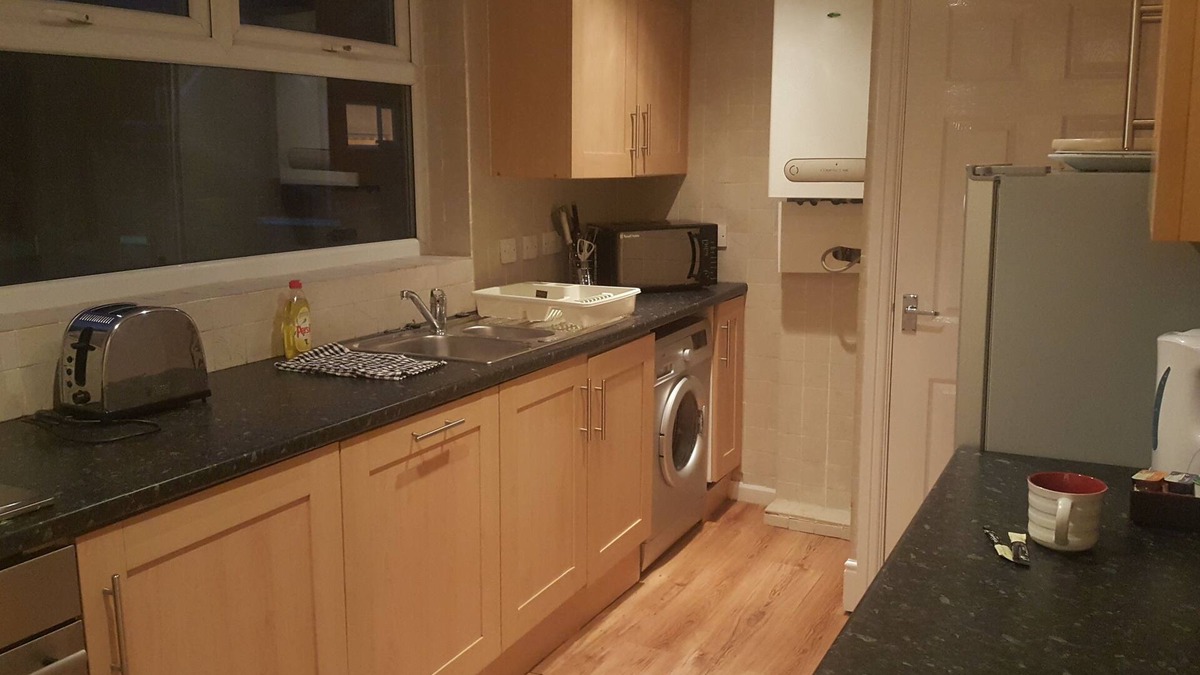 Blyth Apartment | Park Road Apartment, 5-min walk to the beach
