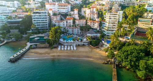 Playa Guitarron Resort | Park Royal Beach Acapulco - All Inclusive