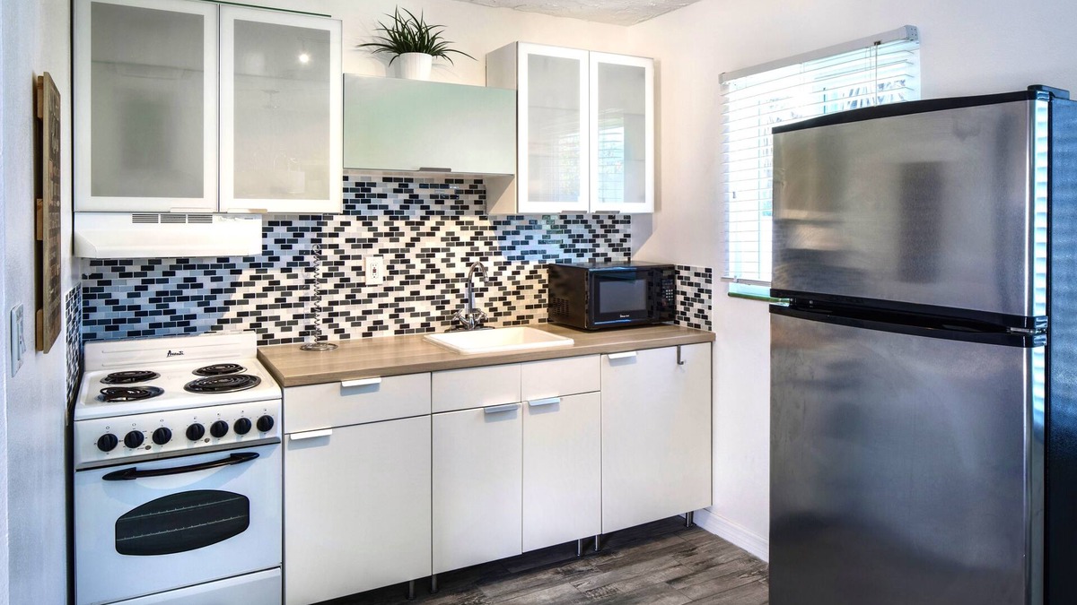St. Pete Beach Apartment | Park Shore Suites St Pete Beach