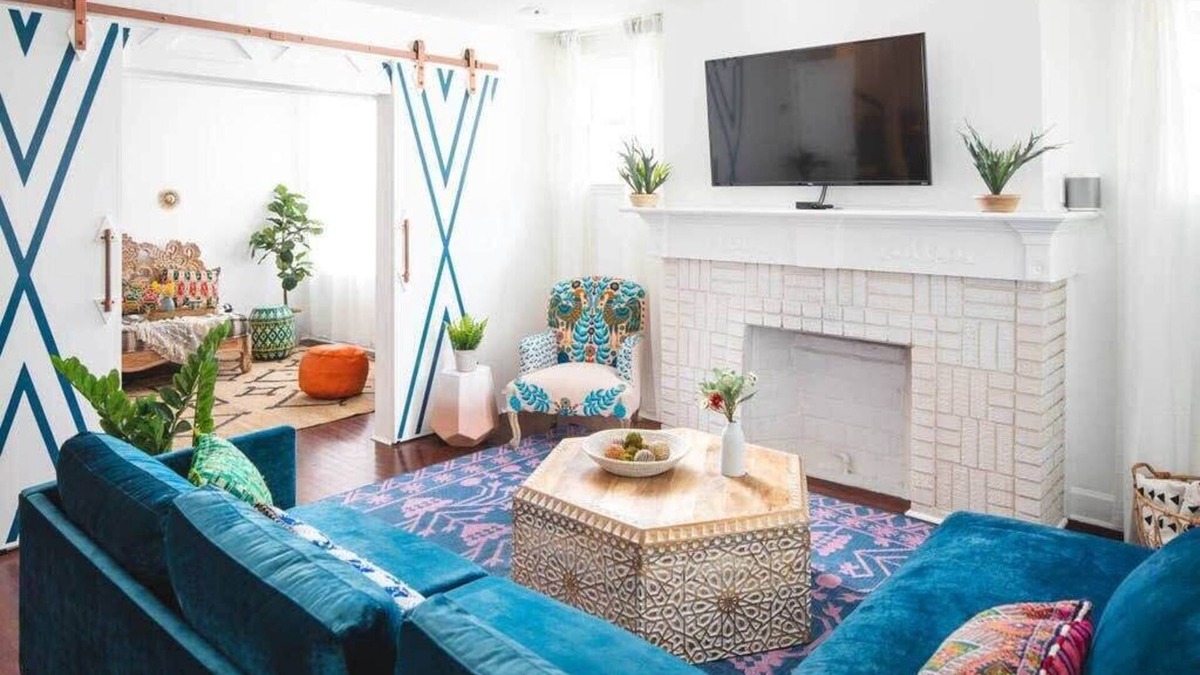 Midtown House | Parkfront Lux by Minty Living