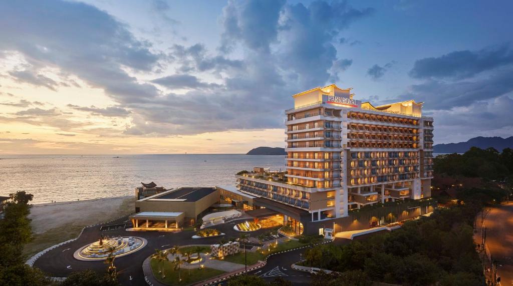 Pantai Tengah Hotel | PARKROYAL Langkawi Resort
