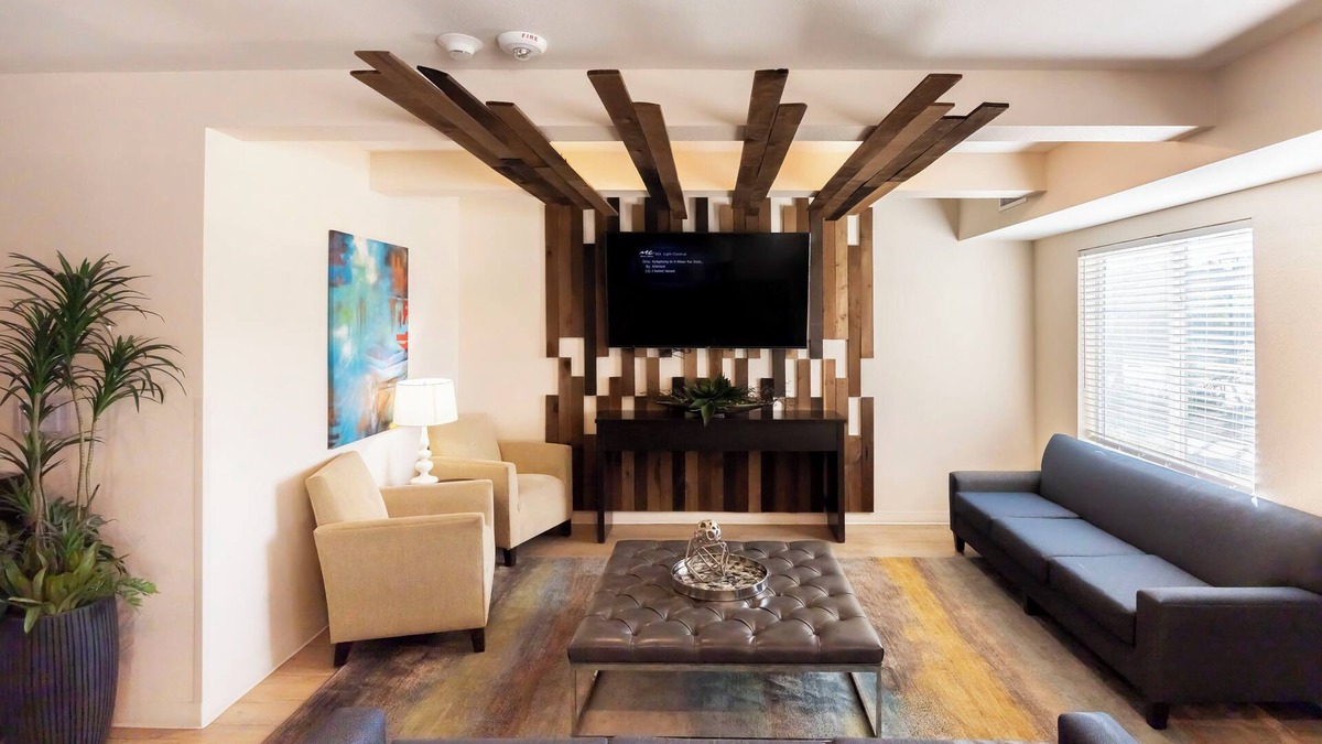 Richardson Hotel | Parks Residential -Richardson