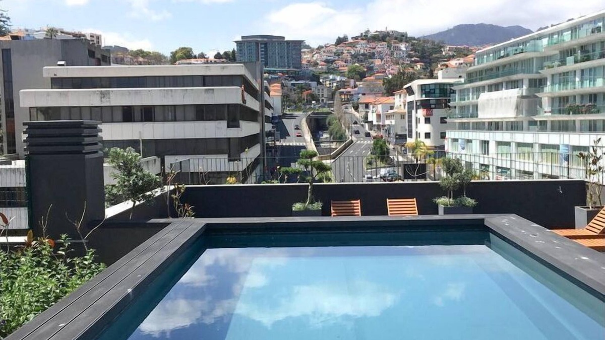 Se Apartment | Parkside Marina Vista by LovelyStay