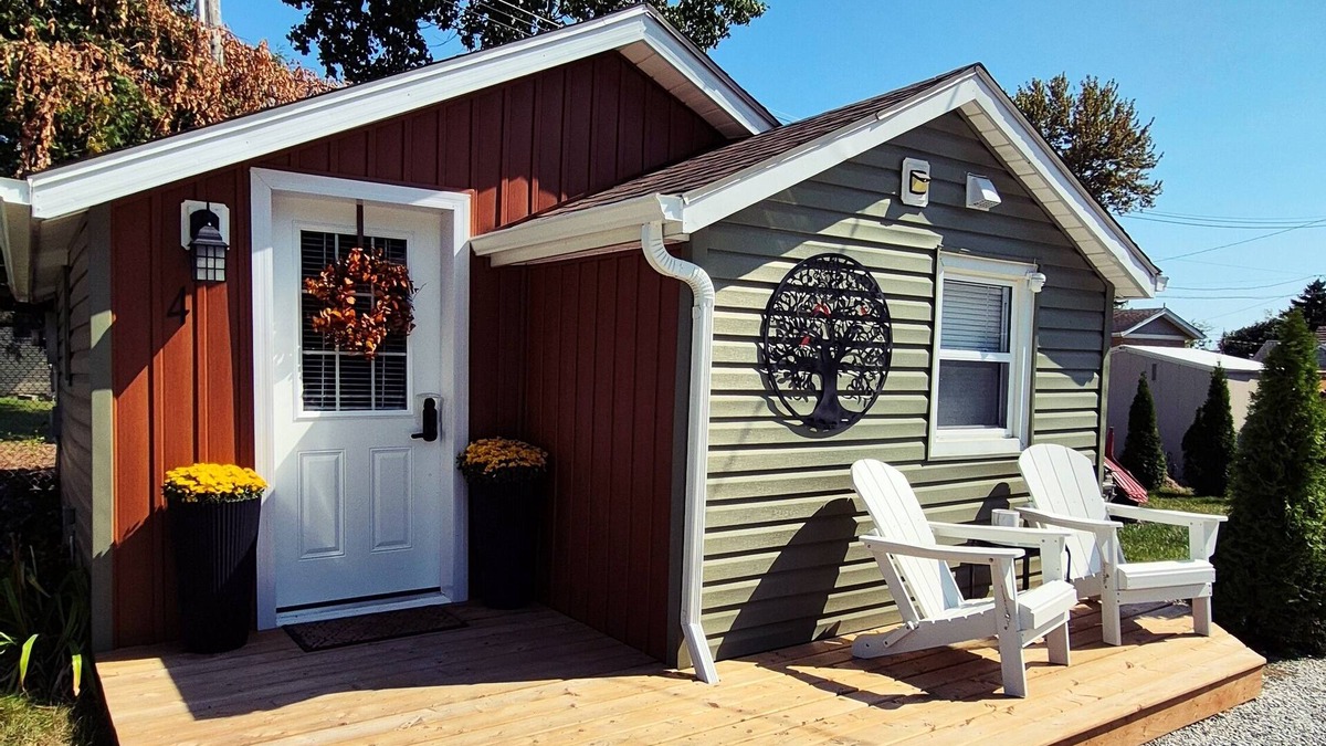 Leamington Cottage | Parkview Boho Cottage 4 - Birch Burrow