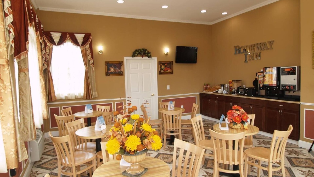 Secane Hotel | Parkway Inn