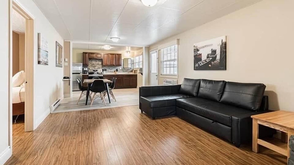 Shediac Hotel | Parlee Beach Motel