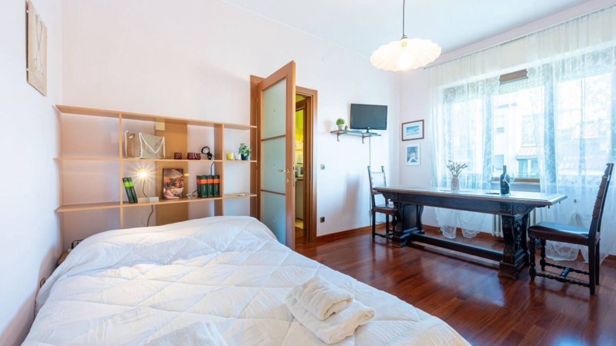 Parma Apartment | Parma Cozy Apartment near the Hospital