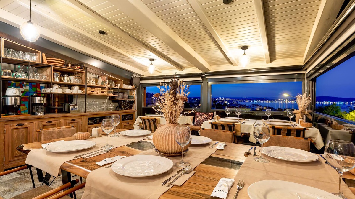 Ayvalik Hotel | Parna Hotel