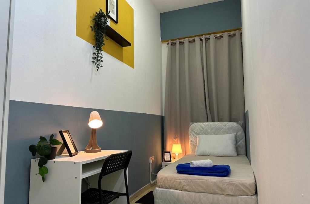 Al Quoz House | Partition Room with window In Barsha Near Metro