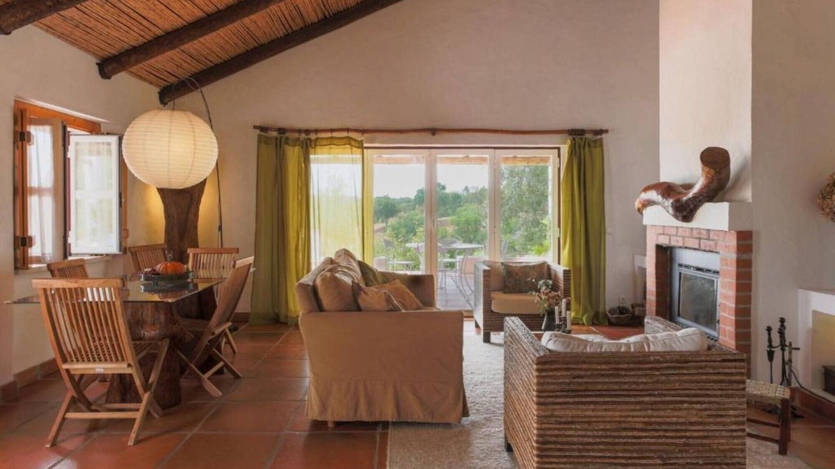Barrancosas House | Partridge House