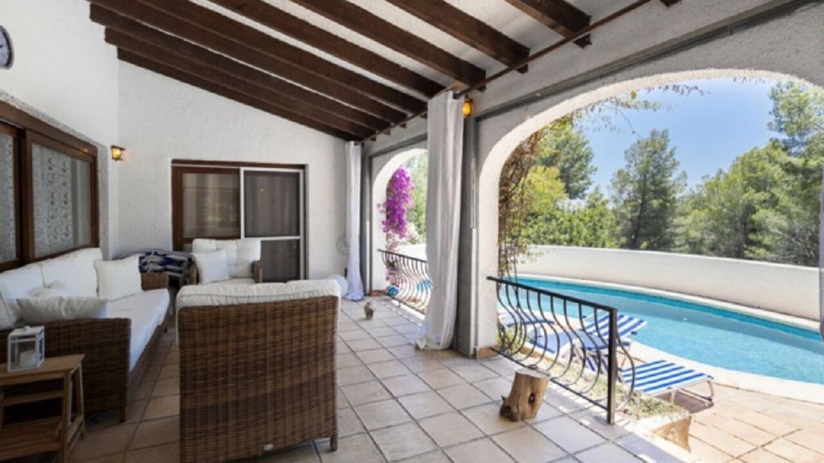 Ermita Villa | Pascal · Villa Pascal set amongst the pine trees
