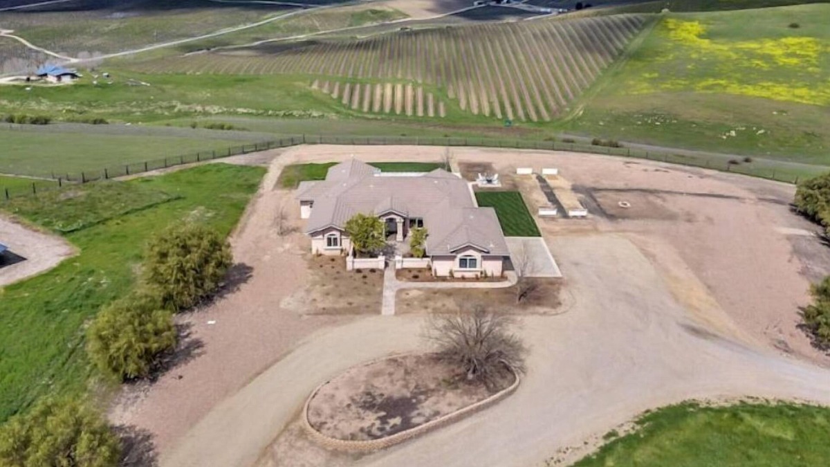 San Miguel House | Paso Robles area home on 10 acres amazing view