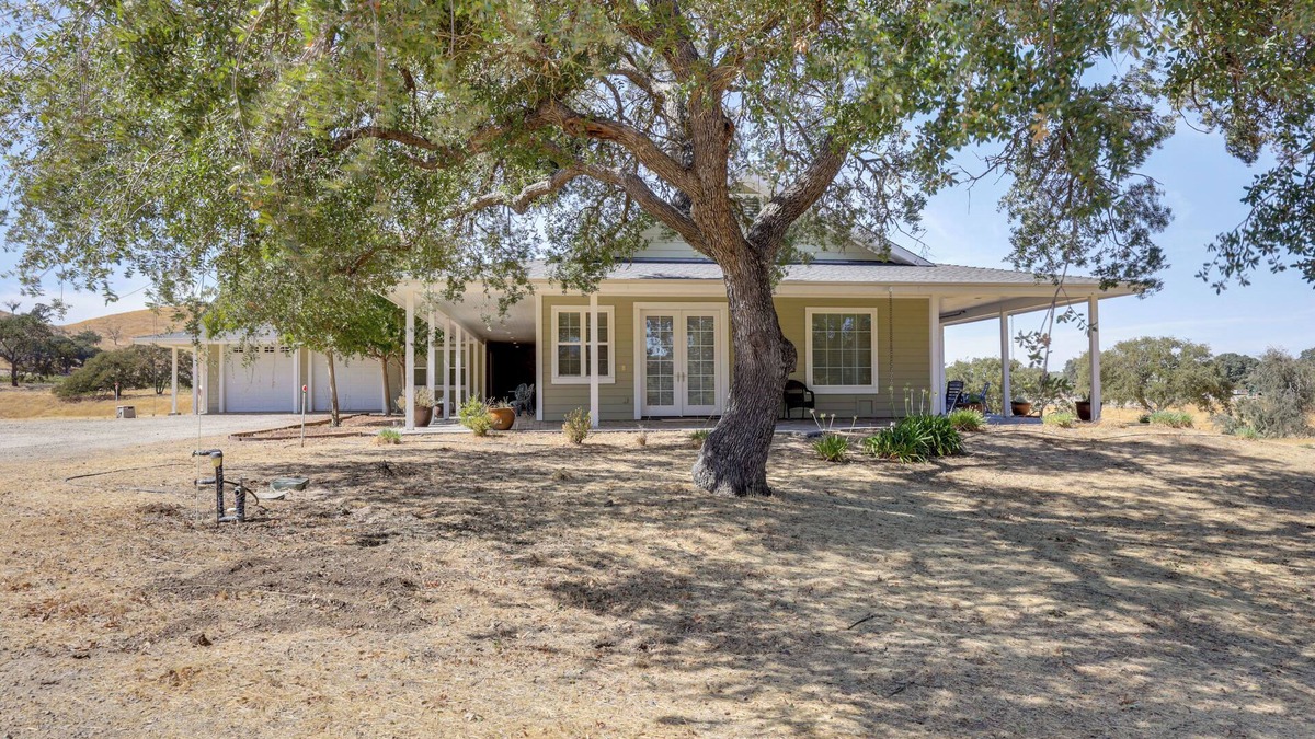 Paso Robles House | Paso Robles Gem w/On-Site Vineyard: Pets Welcome!
