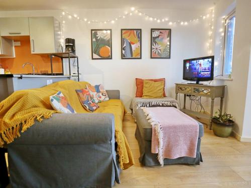 Clayton Apartment | Pass the Keys Cosy Apartment Mins Away to Man City Etihad Arena