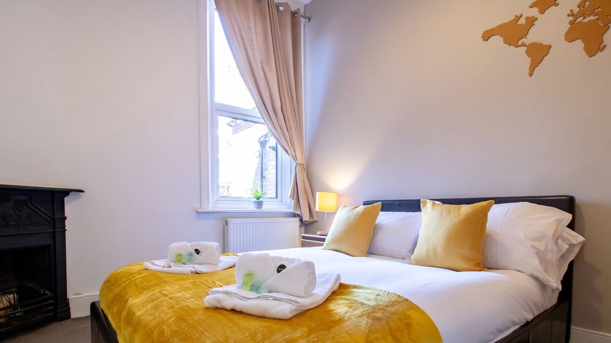 Gosforth House | Pass the Keys | Cosy flat close to metro City and hospitals