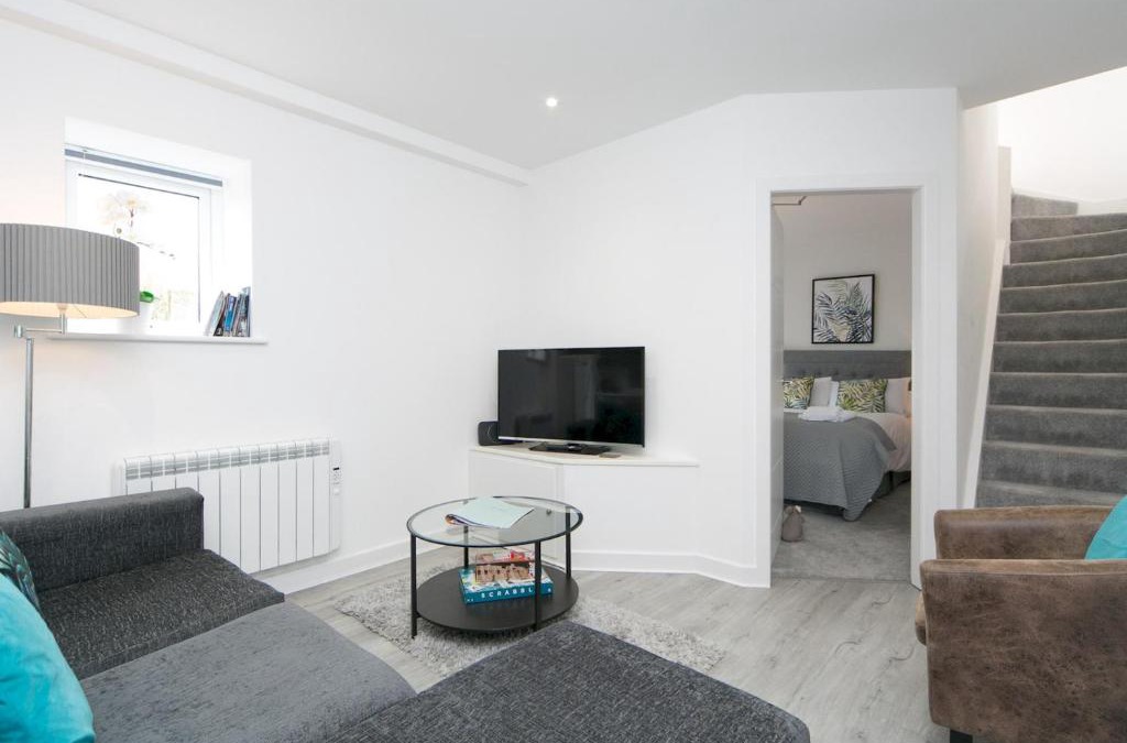 Bryngwran Apartment | Pass the Keys Modern 2 bed Apartment in Rhosneigr