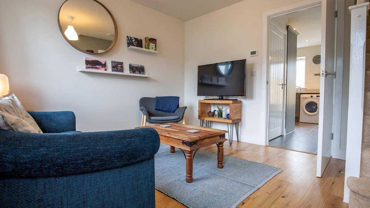 Ludwel House | Pass the Keys | Modern and bright 2-bed home near Ludlow centre