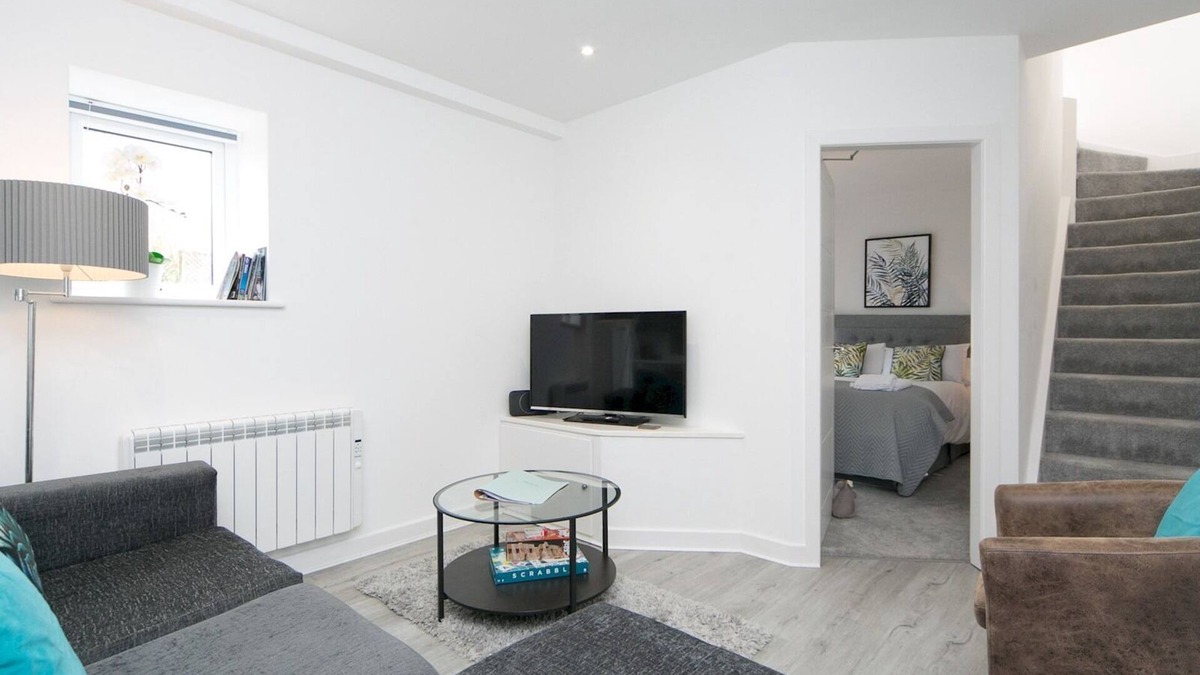 Rhosneigr Apartment | Pass the Keys | Modern 2 bed Apartment in Rhosneigr