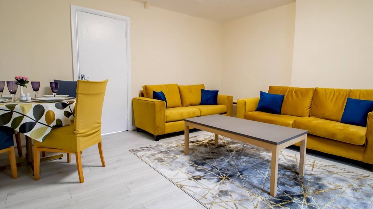 Newcastle-upon-Tyne Apartment | Pass the Keys | Spacious Well Equipped Flat