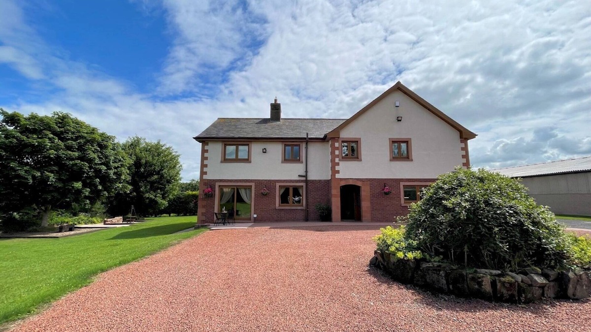 Gretna House | Pass the Keys | Spectacular 7BR House Hot Tub and Gardens in Gretna