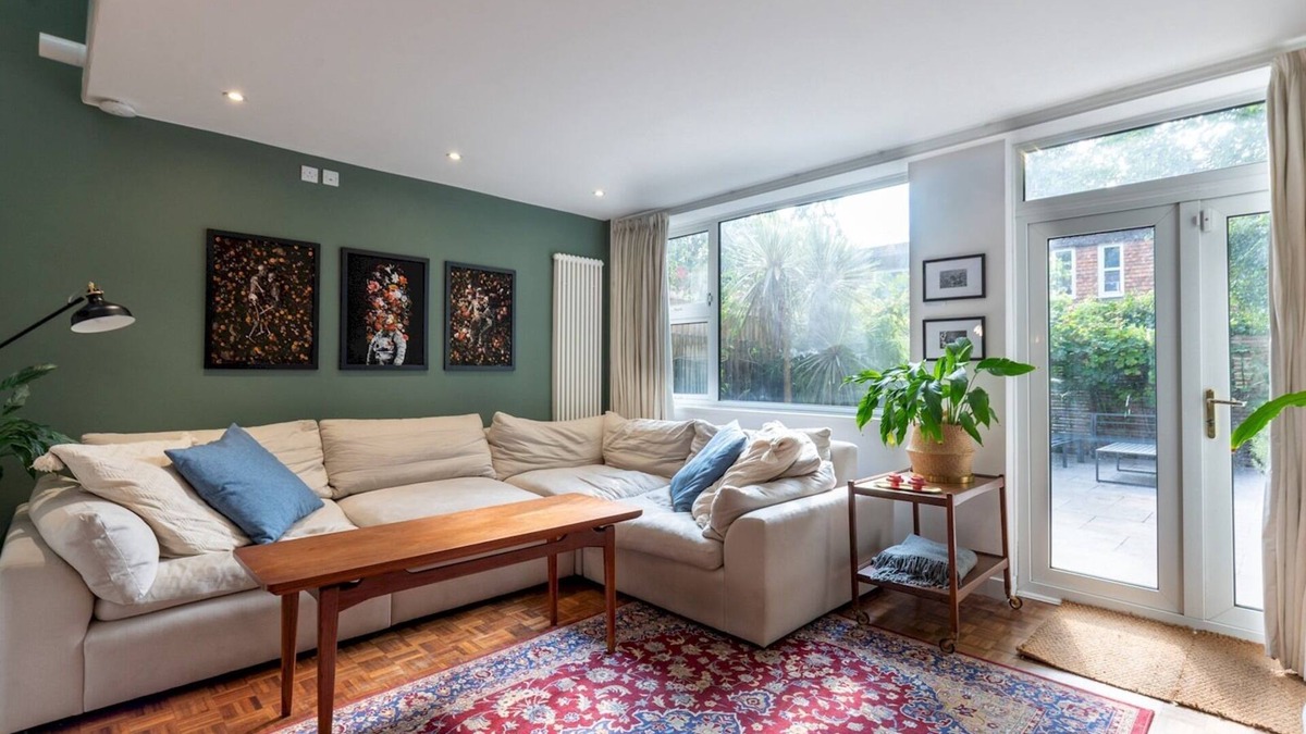 Greenwich West House | Pass the Keys | Stylish 3-Bed Greenwich Retreat | Garden + Parking